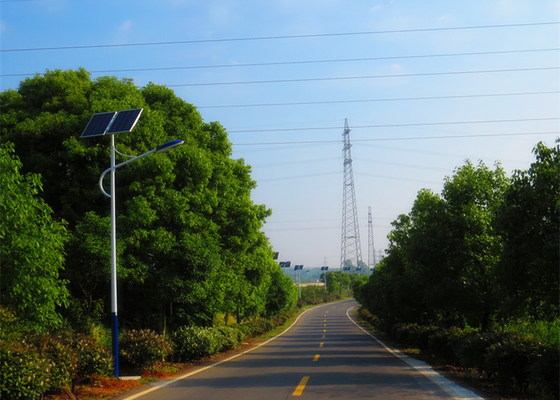 Κίνα 70W φωτεινοί σηματοδότες των ηλιακών τροφοδοτημένοι οδηγήσεων χάλυβα αντι - σεισμική αντιοξειδωτική σταθερή απόδοση προμηθευτής